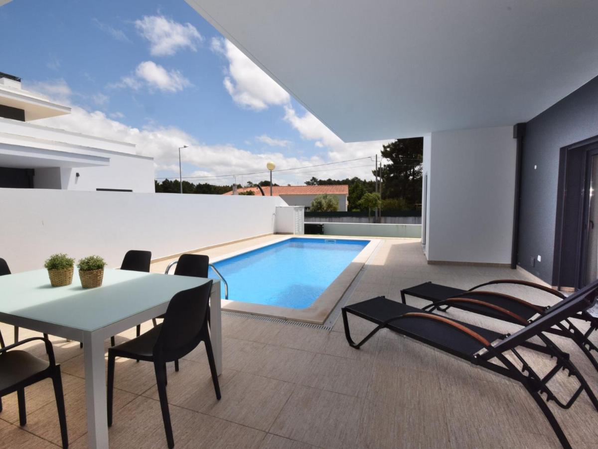 Modern Villa With Private Pool Near The Beautiful Beach Of Foz De Arelho Nadadouro Zewnętrze zdjęcie