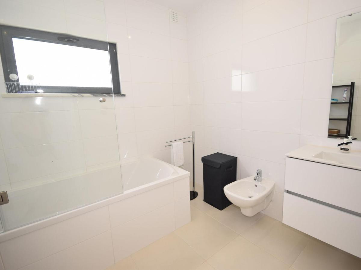 Modern Villa With Private Pool Near The Beautiful Beach Of Foz De Arelho Nadadouro Zewnętrze zdjęcie