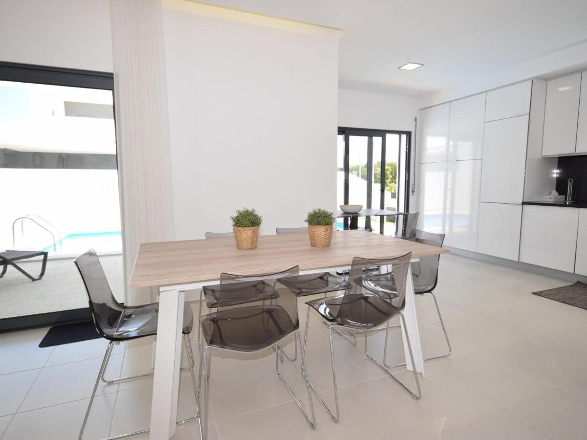 Modern Villa With Private Pool Near The Beautiful Beach Of Foz De Arelho Nadadouro Zewnętrze zdjęcie