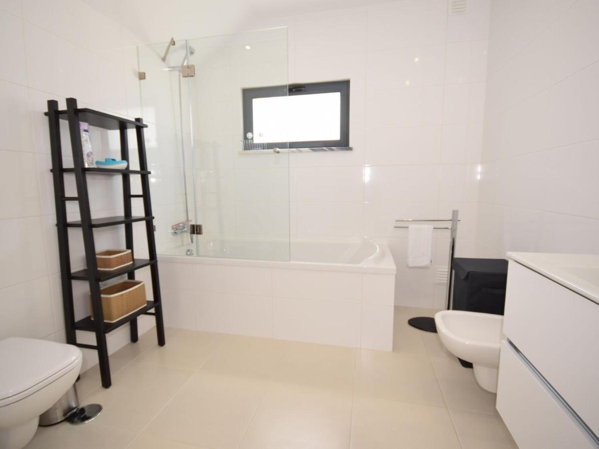 Modern Villa With Private Pool Near The Beautiful Beach Of Foz De Arelho Nadadouro Zewnętrze zdjęcie