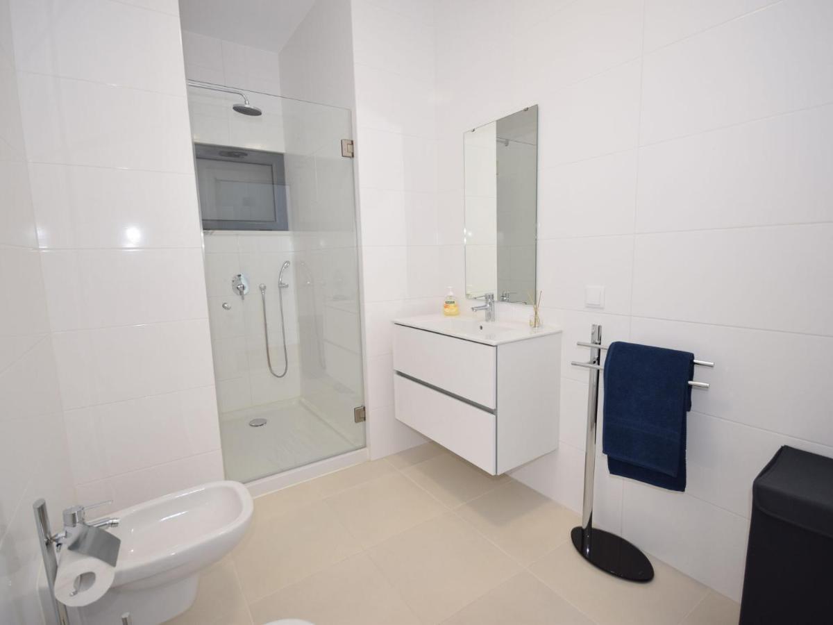 Modern Villa With Private Pool Near The Beautiful Beach Of Foz De Arelho Nadadouro Zewnętrze zdjęcie