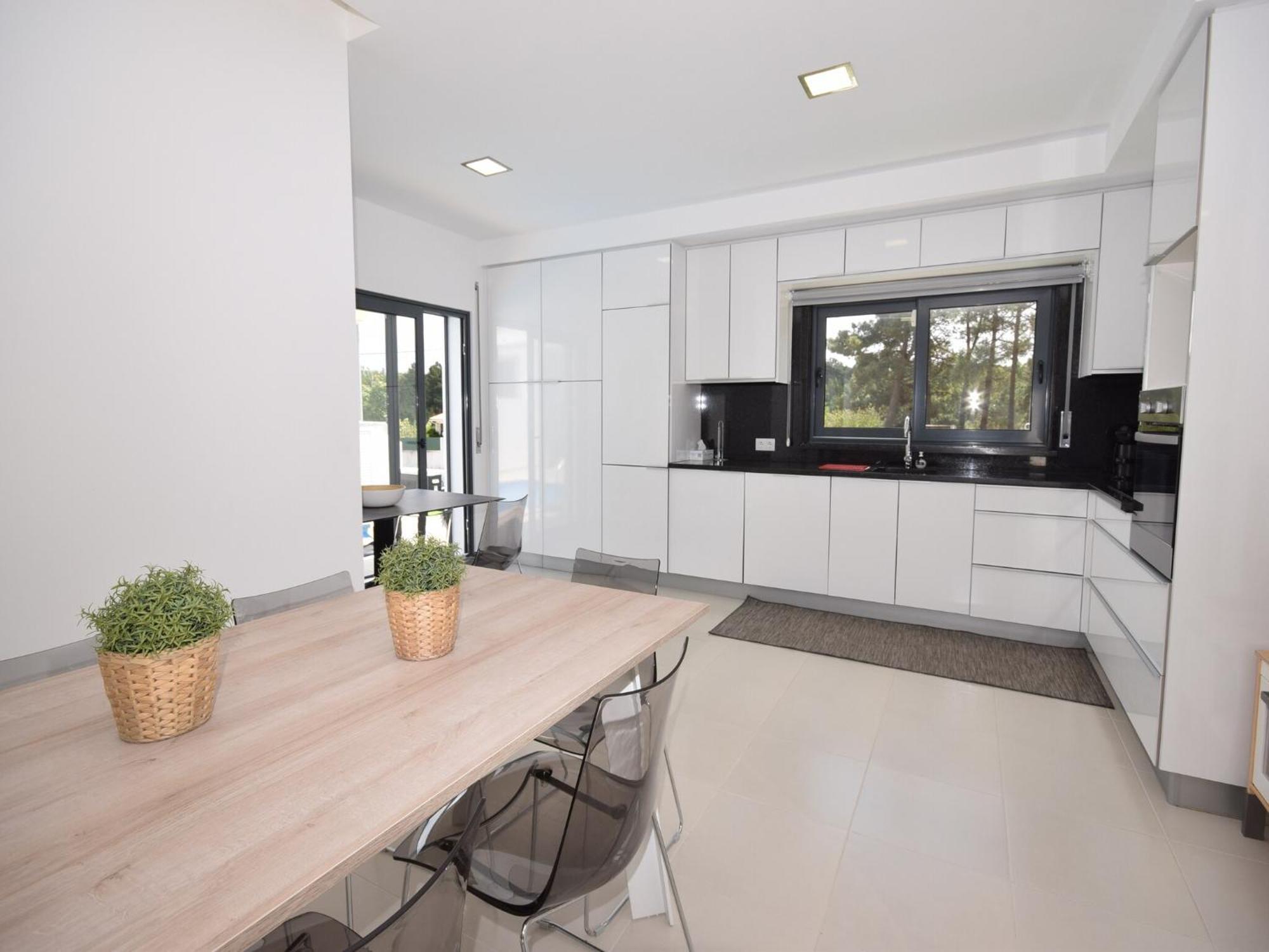 Modern Villa With Private Pool Near The Beautiful Beach Of Foz De Arelho Nadadouro Zewnętrze zdjęcie